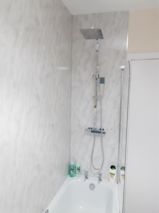 Carvetii - Vincent House - Large 3 Bedroom Apartment With On-Site Parking Lochgelly Eksteriør bilde