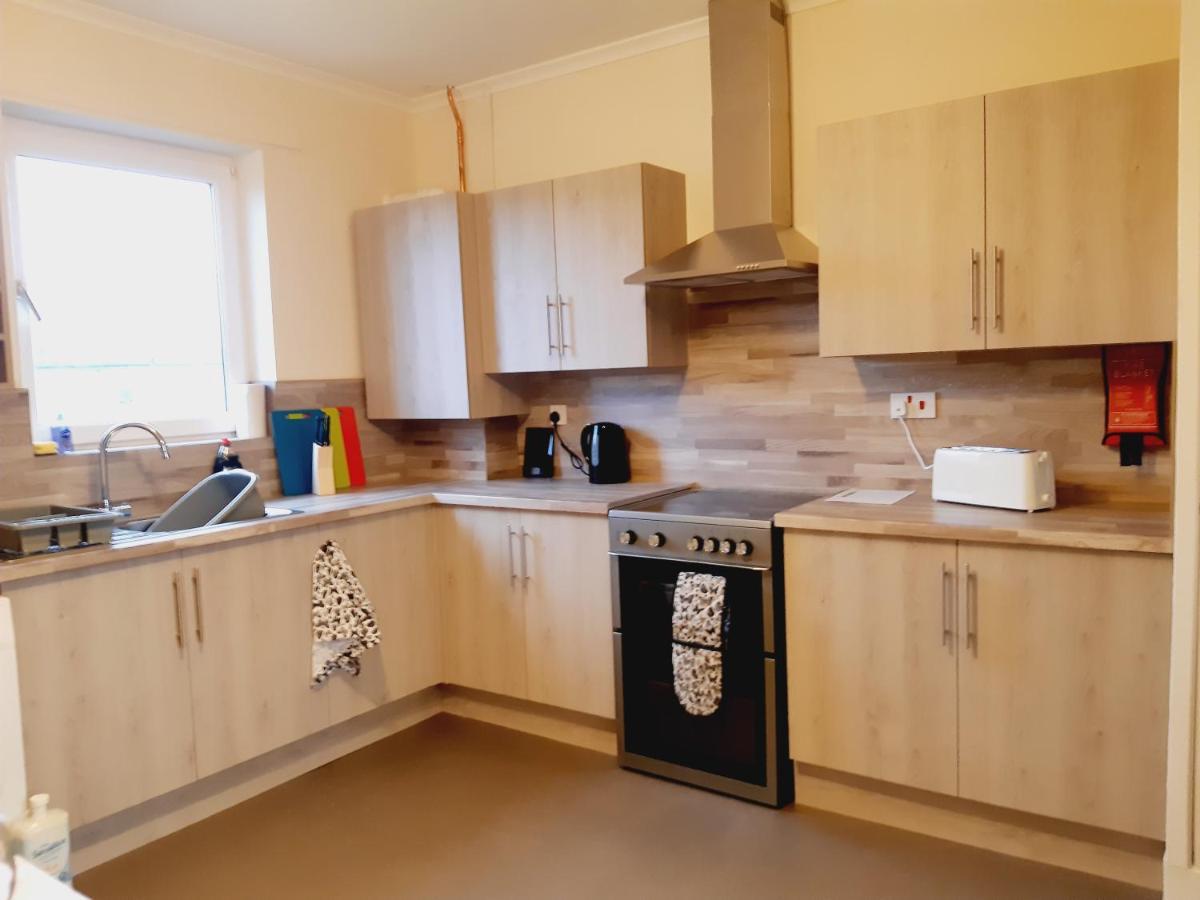 Carvetii - Vincent House - Large 3 Bedroom Apartment With On-Site Parking Lochgelly Eksteriør bilde